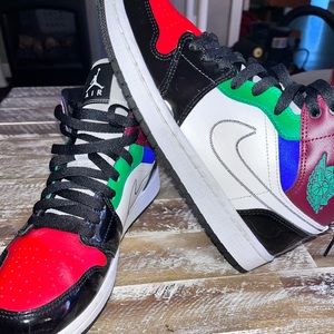 2020 Womens Air Jordan 1 mid (Multi-Color)